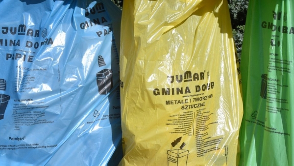 Nieprawidłowa segregacja odpadów w Gminie Dobra - najczęstsze błędy