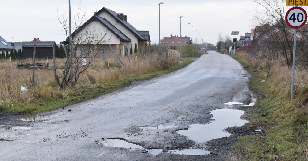 Zgłaszanie szkód powstałych na drogach gminnych - Gmina Dobra