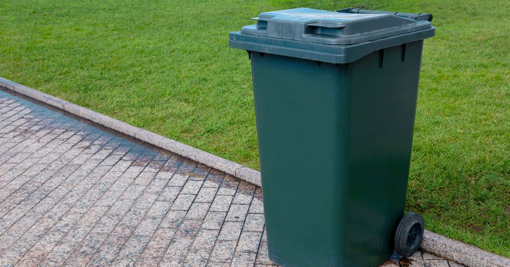 Informacja UG Dobra dotycząca wywozu odpadów i wymiany pojemników